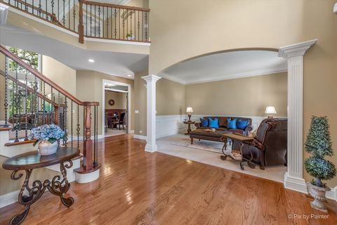 Tiny photo for 675 Oak Lane, South Elgin, IL 60177 (MLS # 12497053)