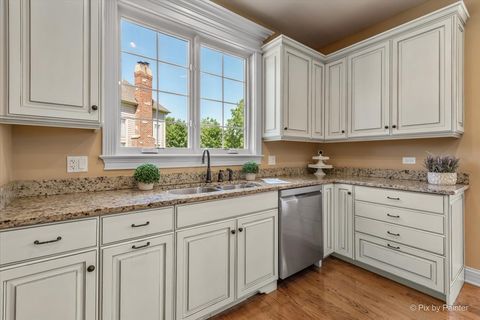 Tiny photo for 675 Oak Lane, South Elgin, IL 60177 (MLS # 12497053)