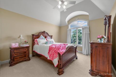 Tiny photo for 675 Oak Lane, South Elgin, IL 60177 (MLS # 12497053)