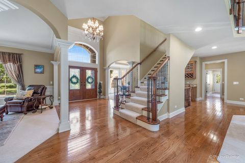 Tiny photo for 675 Oak Lane, South Elgin, IL 60177 (MLS # 12497053)