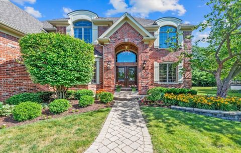 Tiny photo for 675 Oak Lane, South Elgin, IL 60177 (MLS # 12497053)