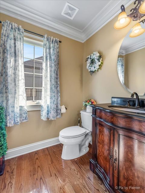 Tiny photo for 675 Oak Lane, South Elgin, IL 60177 (MLS # 12497053)