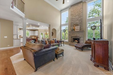 Tiny photo for 675 Oak Lane, South Elgin, IL 60177 (MLS # 12497053)