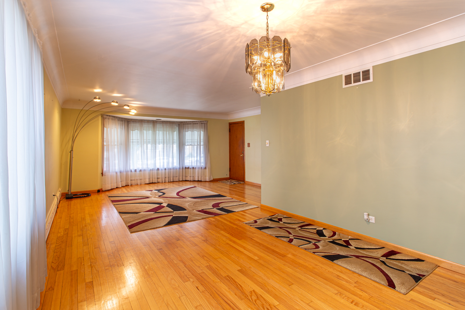 5428 W Sunnyside Avenue