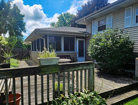 Tiny photo for 962 Twilight Lane, Wheeling, IL 60090 (MLS # 12450238)
