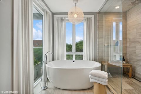 Tiny photo for 1625 N Burling Street #401, Chicago, IL 60614 (MLS # 12461138)
