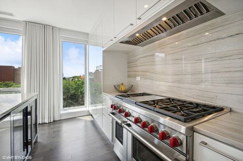 Tiny photo for 1625 N Burling Street #401, Chicago, IL 60614 (MLS # 12461138)