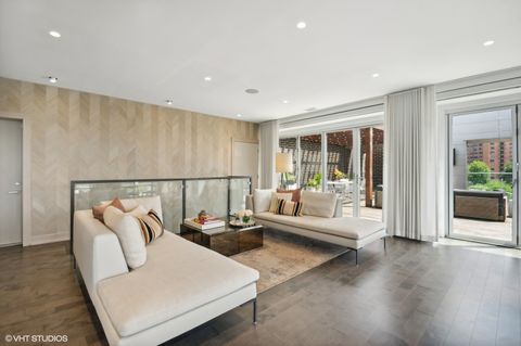 Tiny photo for 1625 N Burling Street #401, Chicago, IL 60614 (MLS # 12461138)