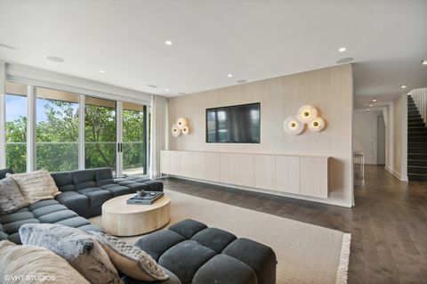 Tiny photo for 1625 N Burling Street #401, Chicago, IL 60614 (MLS # 12461138)