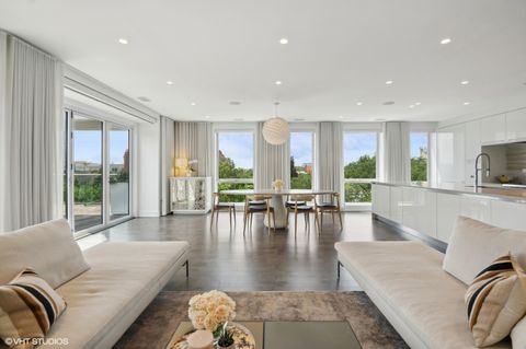 Tiny photo for 1625 N Burling Street #401, Chicago, IL 60614 (MLS # 12461138)