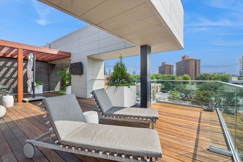 Tiny photo for 1625 N Burling Street #401, Chicago, IL 60614 (MLS # 12461138)