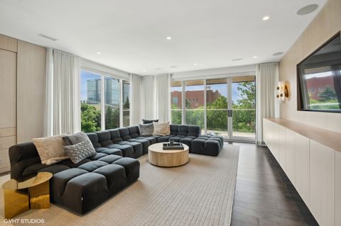 Tiny photo for 1625 N Burling Street #401, Chicago, IL 60614 (MLS # 12461138)