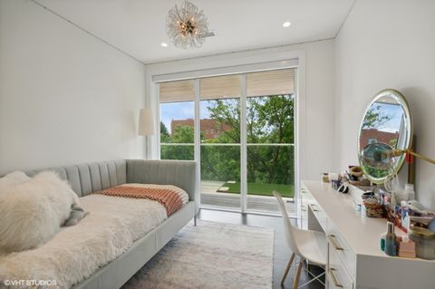 Tiny photo for 1625 N Burling Street #401, Chicago, IL 60614 (MLS # 12461138)