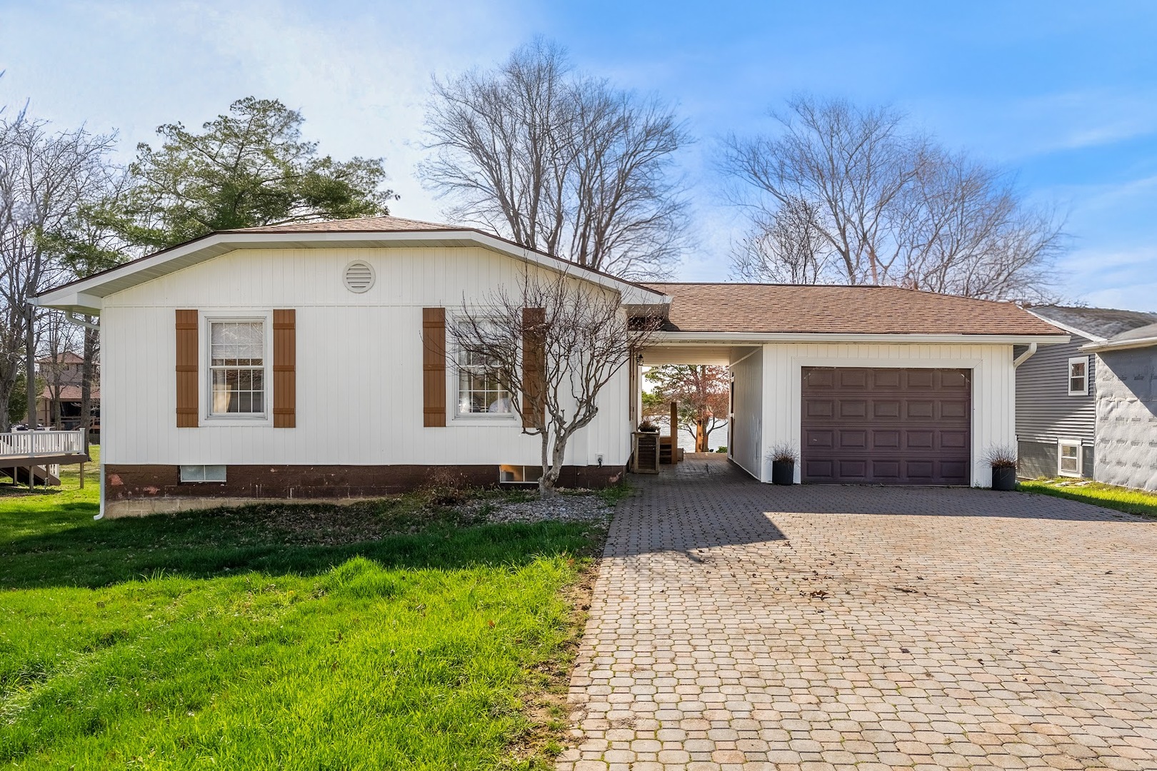 1459 Nassau Lane