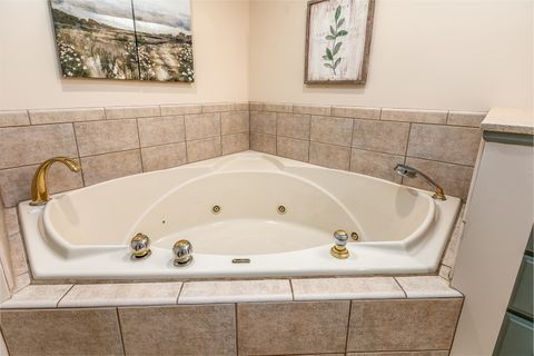 Tiny photo for 1459 Nassau Lane, Marion, IL 62959 (MLS # 12592705)