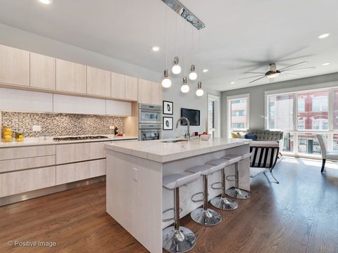 Tiny photo for 1428 W Grand Avenue #2, Chicago, IL 60642 (MLS # 12639029)