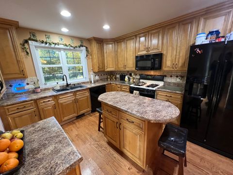 Tiny photo for 1338 Fair Oaks Avenue, Crystal Lake, IL 60014 (MLS # 12514420)