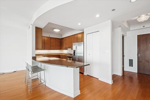 Tiny photo for 130 N Garland Court #1405, Chicago, IL 60602 (MLS # 12516196)