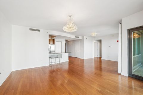 Tiny photo for 130 N Garland Court #1405, Chicago, IL 60602 (MLS # 12516196)
