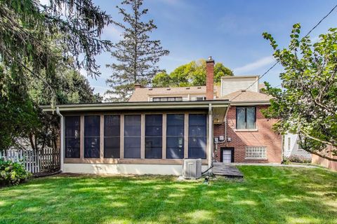 Tiny photo for 3905 Lawn Avenue, Western Springs, IL 60558 (MLS # 12491733)