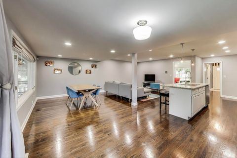 Tiny photo for 3905 Lawn Avenue, Western Springs, IL 60558 (MLS # 12491733)