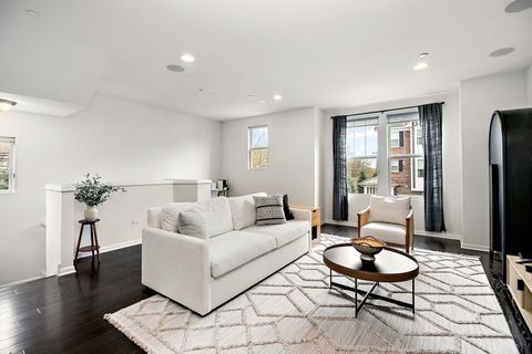 Tiny photo for 903 Coletta Circle, Naperville, IL 60563 (MLS # 12626019)