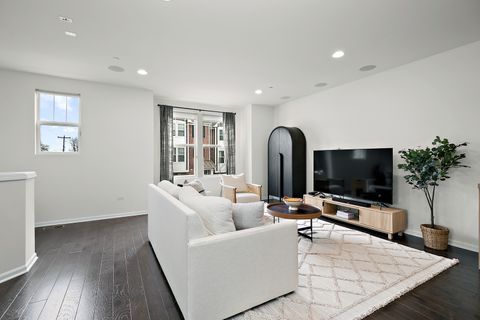 Tiny photo for 903 Coletta Circle, Naperville, IL 60563 (MLS # 12626019)