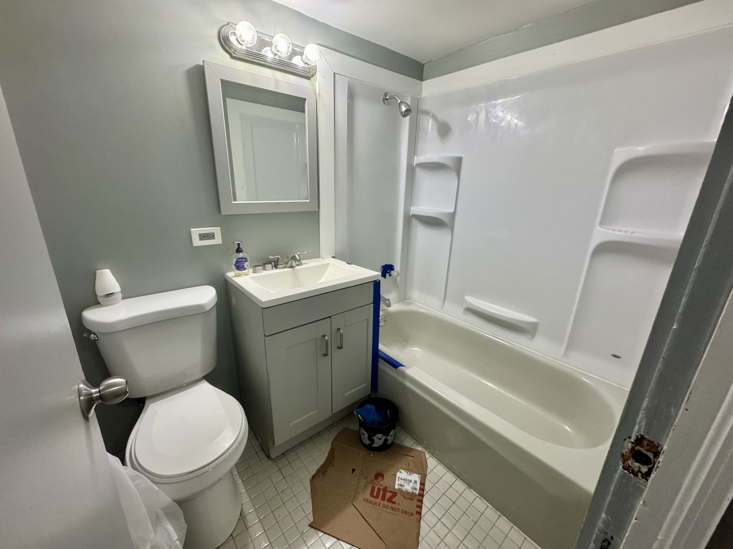 10550 S Ewing Avenue