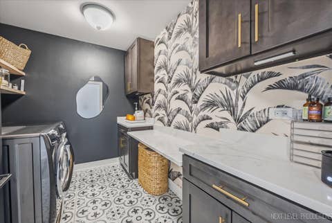 Tiny photo for 339 Sandholm Court, Geneva, IL 60134 (MLS # 12694322)