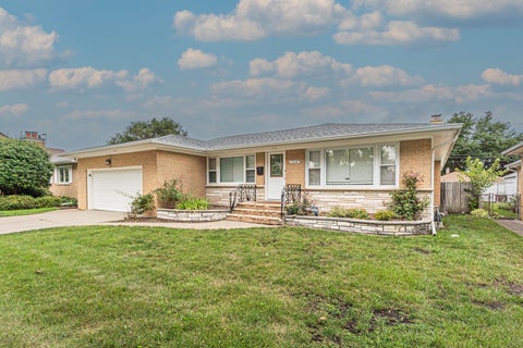 Tiny photo for 5018 Dobson Street, Skokie, IL 60077 (MLS # 12763087)