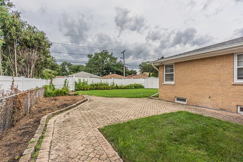 Tiny photo for 5018 Dobson Street, Skokie, IL 60077 (MLS # 12763087)