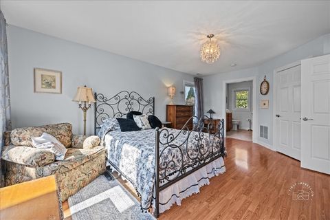 Tiny photo for 2138 Derby Court, Wheaton, IL 60189 (MLS # 12611951)