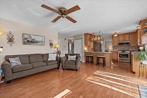 Tiny photo for 2138 Derby Court, Wheaton, IL 60189 (MLS # 12611951)