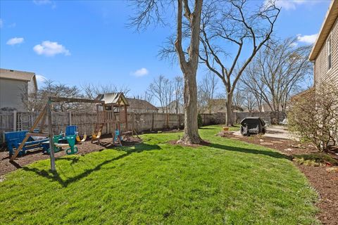 Tiny photo for 2138 Derby Court, Wheaton, IL 60189 (MLS # 12611951)