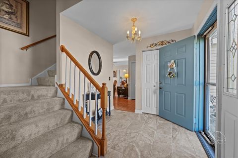 Tiny photo for 2138 Derby Court, Wheaton, IL 60189 (MLS # 12611951)