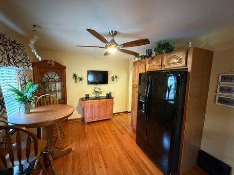 Tiny photo for 129 Laurel Street, Wilmington, IL 60481 (MLS # 12693770)