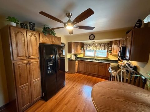 Tiny photo for 129 Laurel Street, Wilmington, IL 60481 (MLS # 12693770)