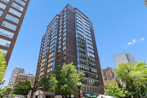 Photo of 21 W Goethe Street #4H, Chicago, IL 60610 (MLS # 12658326)
