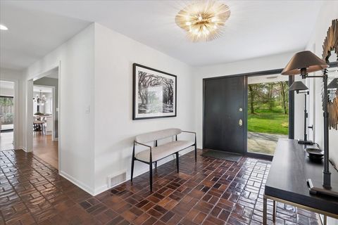 Tiny photo for 515 Turicum Road, Lake Forest, IL 60045 (MLS # 12630434)