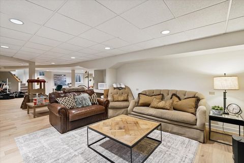 Tiny photo for 515 Turicum Road, Lake Forest, IL 60045 (MLS # 12630434)