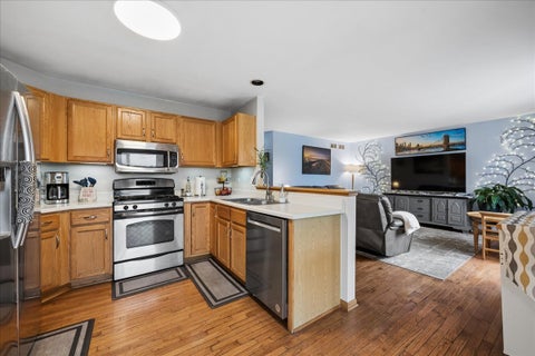 Tiny photo for 1068 N Camden Lane, South Elgin, IL 60177 (MLS # 12623098)