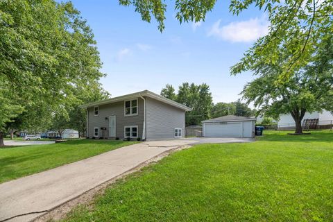 Tiny photo for 226 Barbara Lane, Steger, IL 60475 (MLS # 12444467)