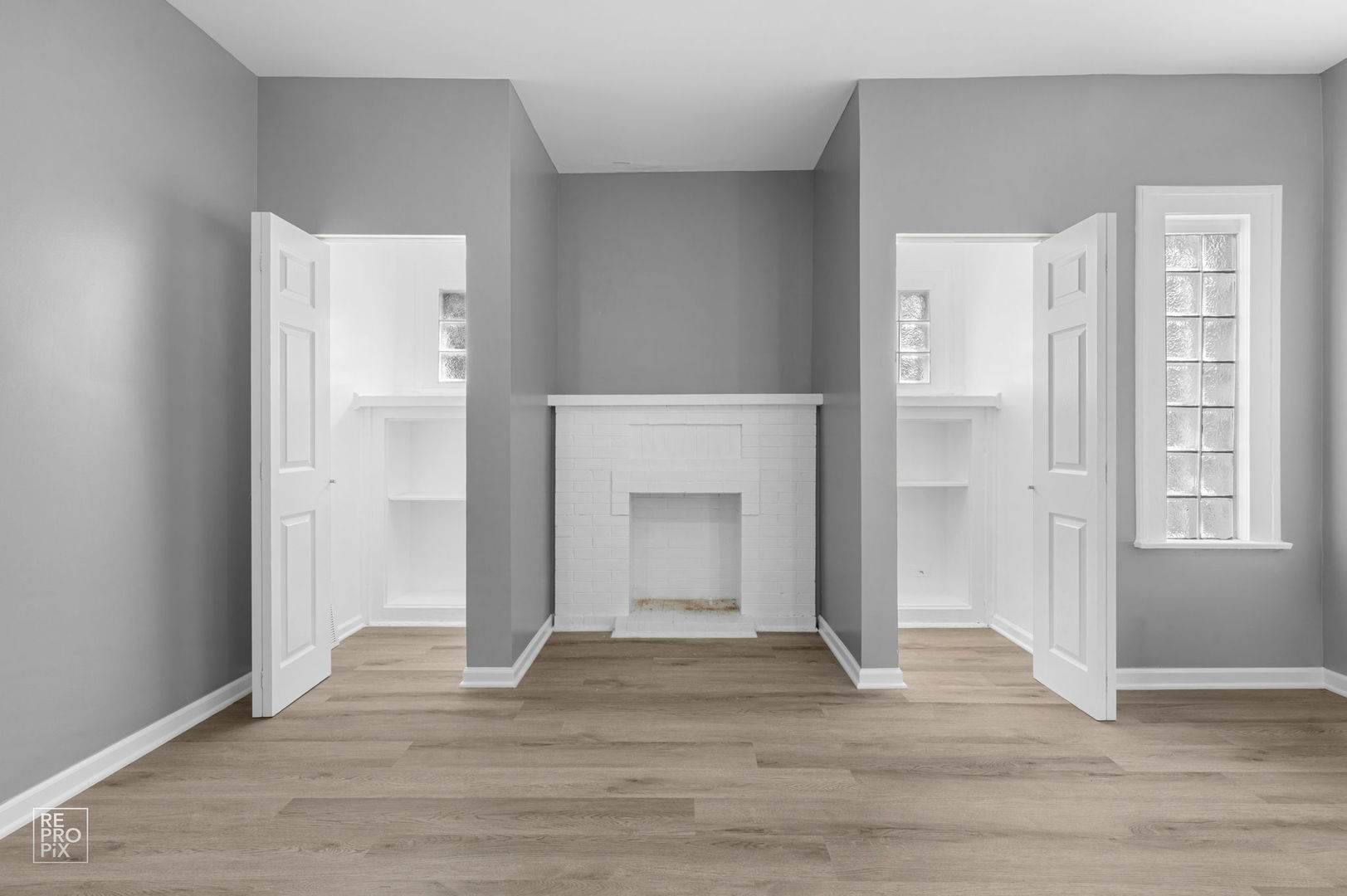 9549 S Calumet Avenue