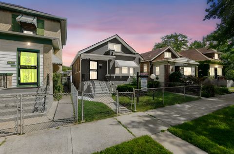 Tiny photo for 9549 S Calumet Avenue, Chicago, IL 60628 (MLS # 12546754)