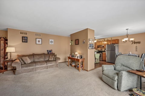 Tiny photo for 695 Dean Drive #E, South Elgin, IL 60177 (MLS # 12754591)