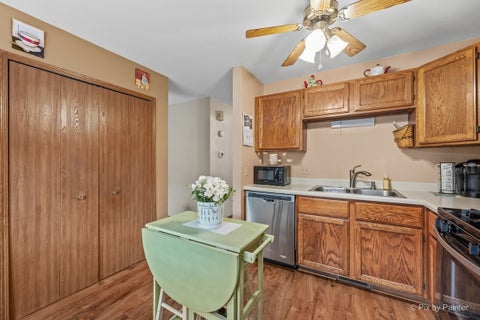 Tiny photo for 695 Dean Drive #E, South Elgin, IL 60177 (MLS # 12754591)