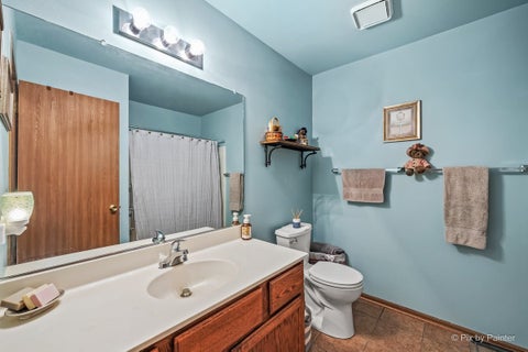 Tiny photo for 695 Dean Drive #E, South Elgin, IL 60177 (MLS # 12754591)