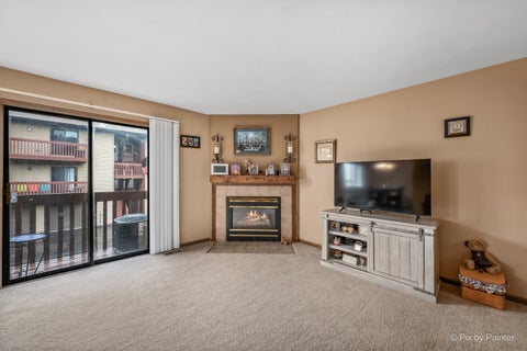 Tiny photo for 695 Dean Drive #E, South Elgin, IL 60177 (MLS # 12754591)