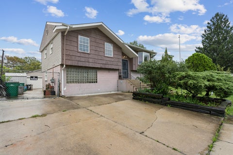 Tiny photo for 341 Hale Avenue, Romeoville, IL 60446 (MLS # 12759546)