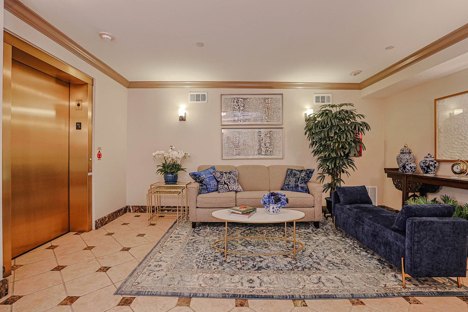 1739 Tudor Lane 308